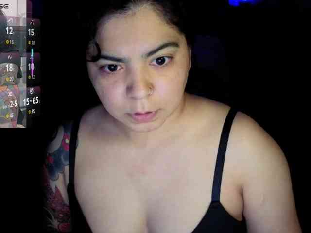 Kimmiakiss22 webcam
