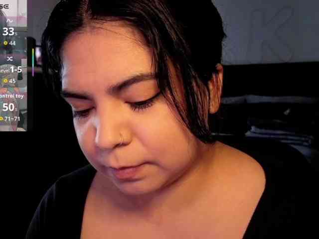 Kimmiakiss22 webcam