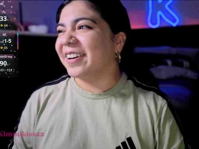 Kimmiakiss22 webcam