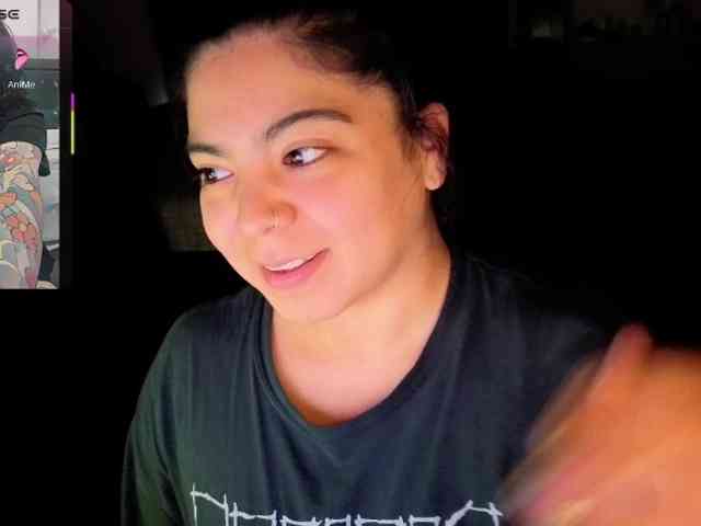 Kimmiakiss22 webcam