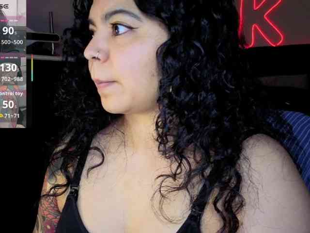Kimmiakiss22 webcam