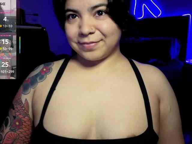 Kimmiakiss22 webcam