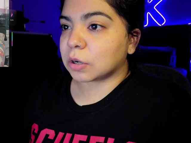 Kimmiakiss22 webcam