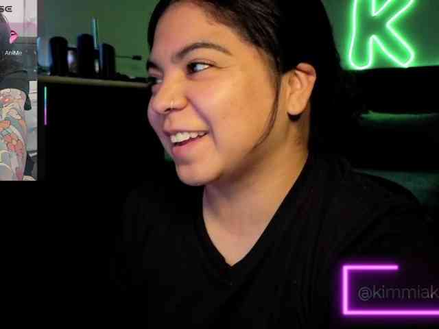 Kimmiakiss22 webcam