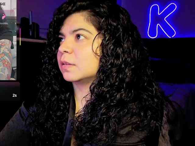 Kimmiakiss22 webcam