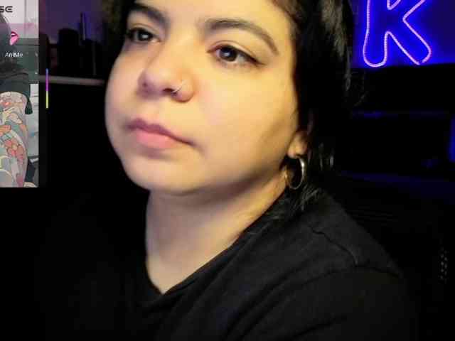 Kimmiakiss22 webcam