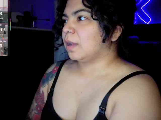 Kimmiakiss22 webcam