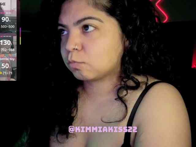 Kimmiakiss22 webcam