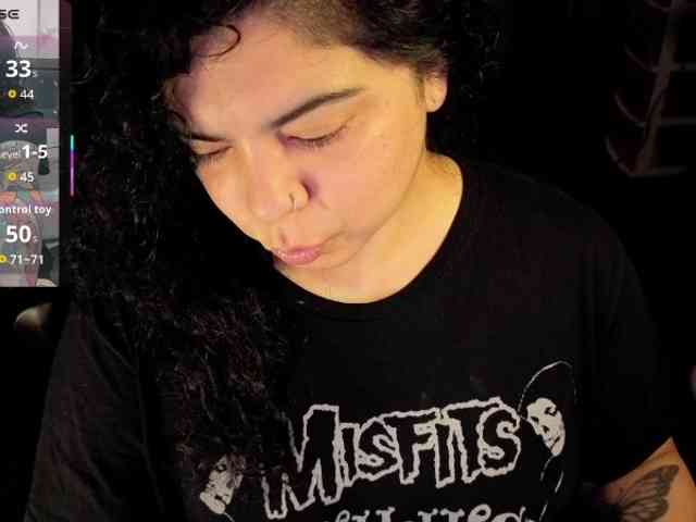 Kimmiakiss22 webcam