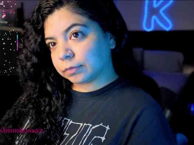 Kimmiakiss22 webcam