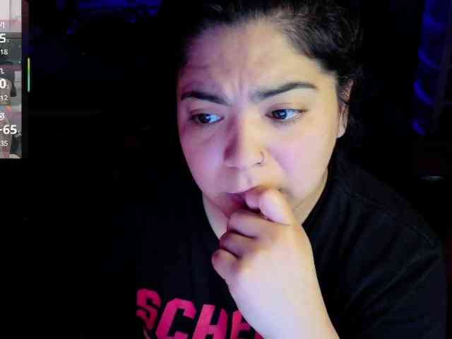 Kimmiakiss22 webcam