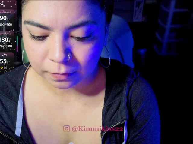 Kimmiakiss22 webcam