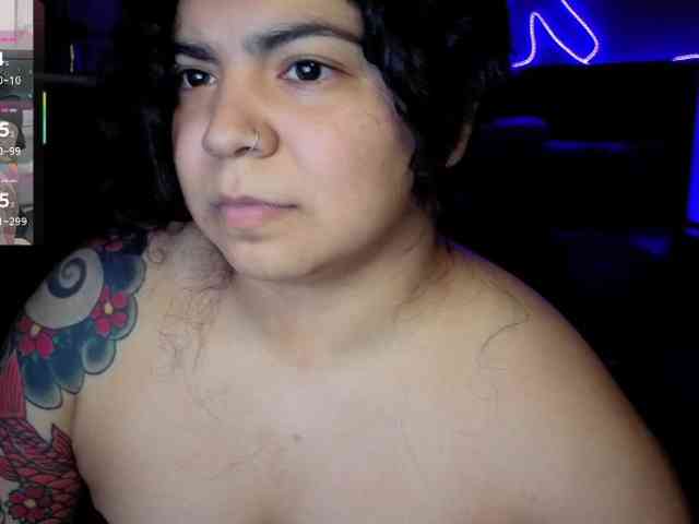 Kimmiakiss22 webcam