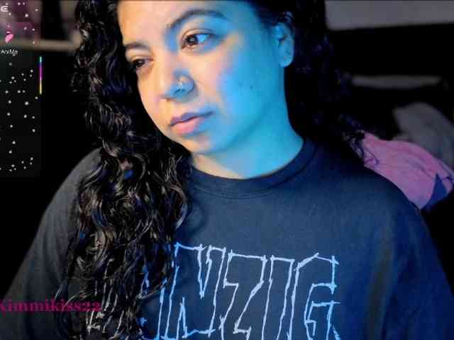 Kimmiakiss22 webcam