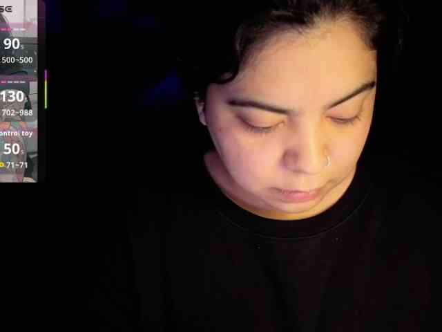 Kimmiakiss22 webcam