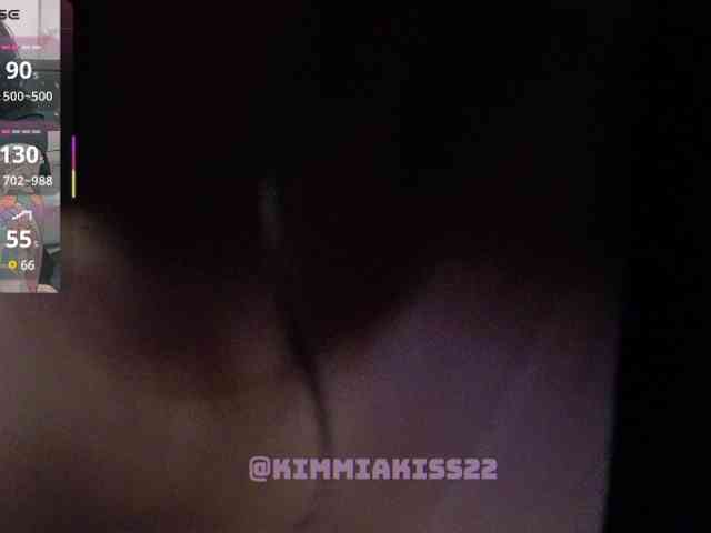 Kimmiakiss22 webcam