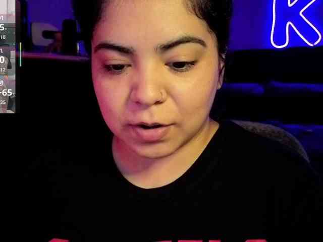 Kimmiakiss22 webcam