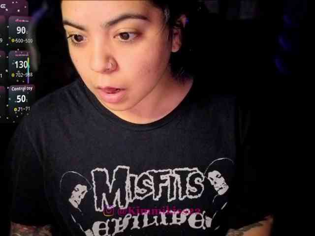 Kimmiakiss22 webcam