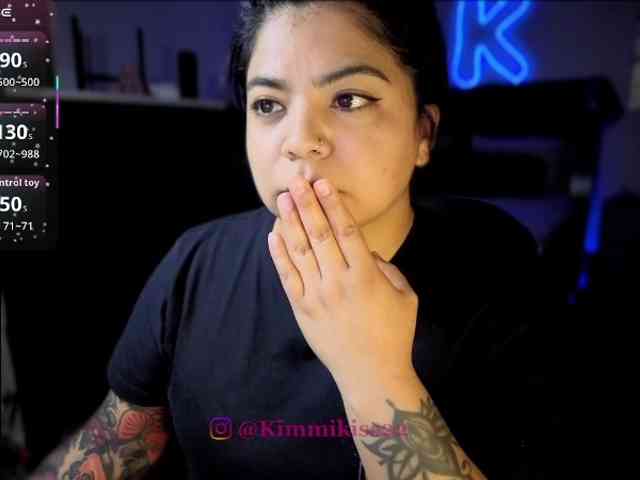 Kimmiakiss22 webcam