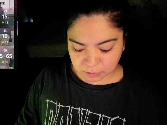 Kimmiakiss22 webcam