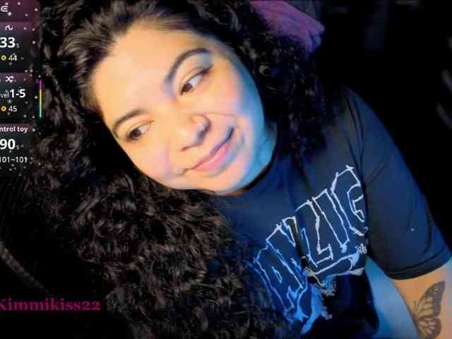 Kimmiakiss22 webcam