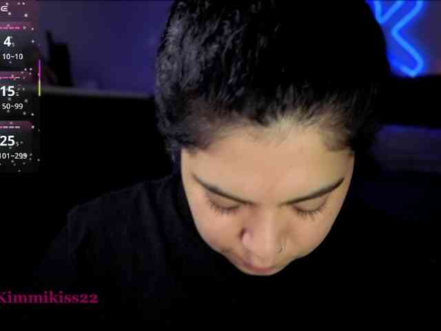 Kimmiakiss22 webcam