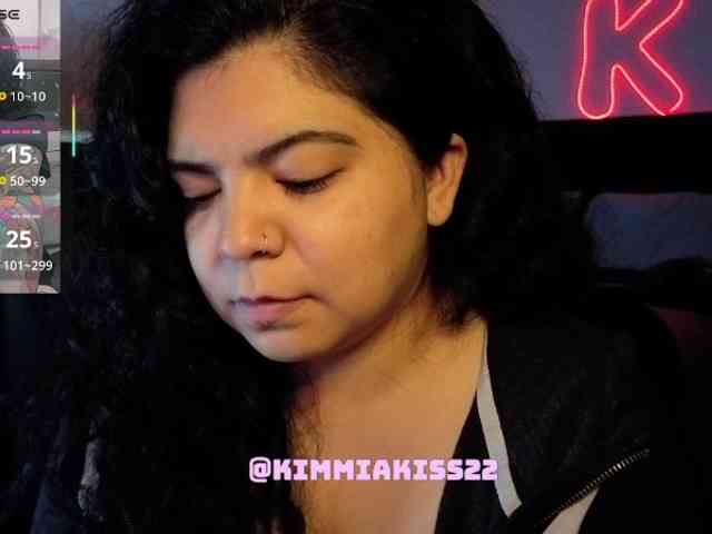 Kimmiakiss22 webcam