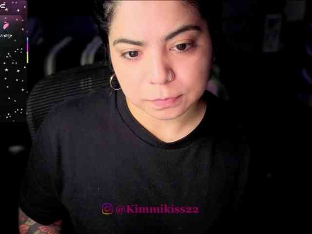 Kimmiakiss22 webcam