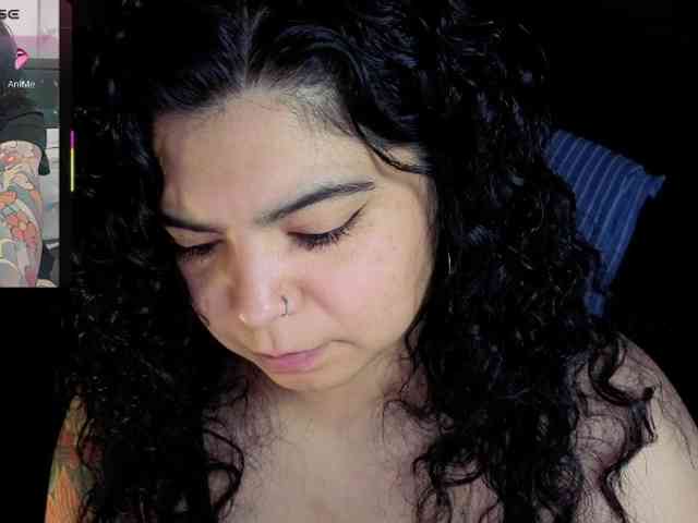 Kimmiakiss22 webcam