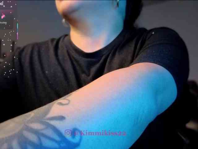Kimmiakiss22 webcam