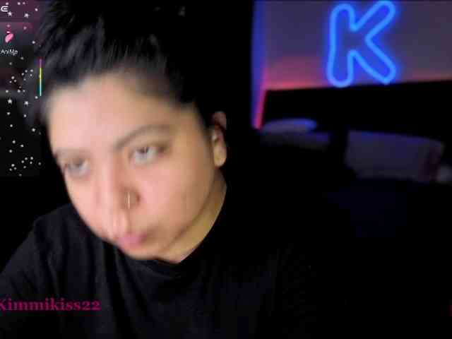 Kimmiakiss22 webcam