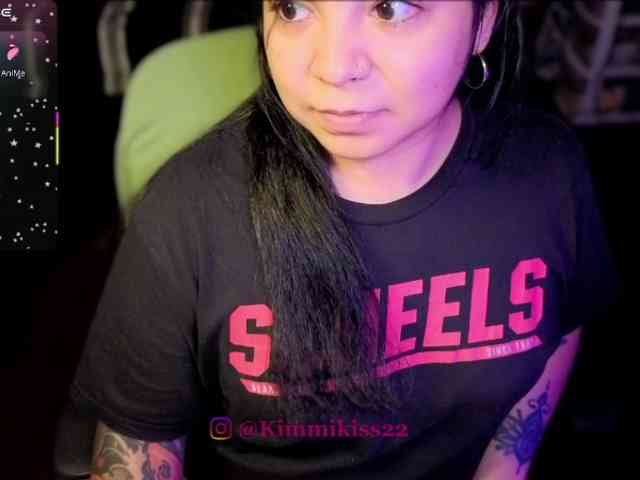Kimmiakiss22 webcam