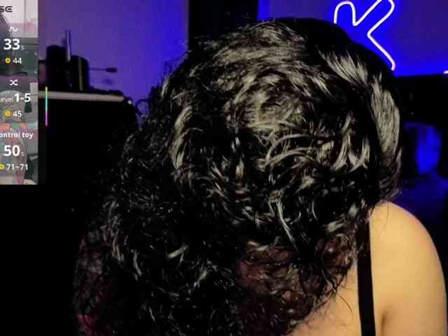 Kimmiakiss22 webcam