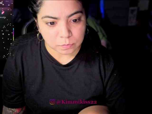 Kimmiakiss22 webcam