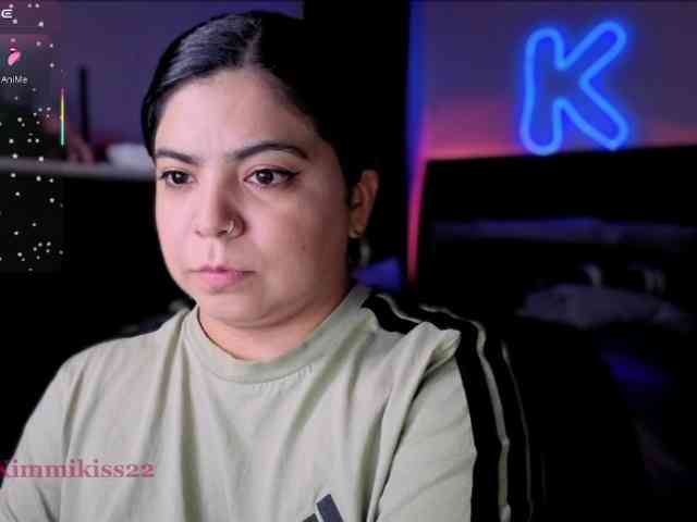 Kimmiakiss22 webcam