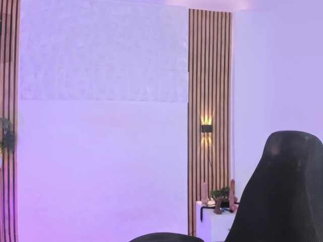 valeria-acost live cam on BongaCams