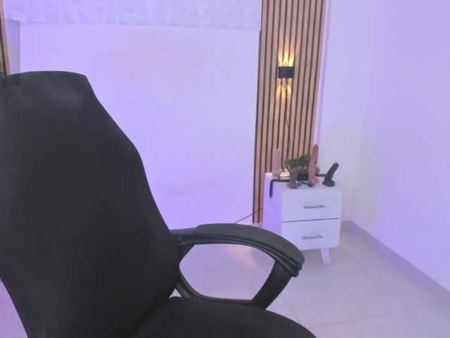 valeria-acost live cam on BongaCams