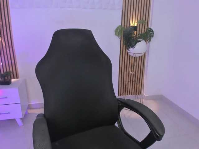 valeria-acost live cam on BongaCams