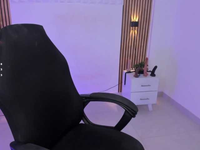 valeria-acost live cam on BongaCams