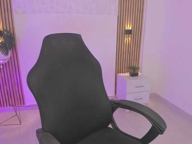 valeria-acost live cam on BongaCams