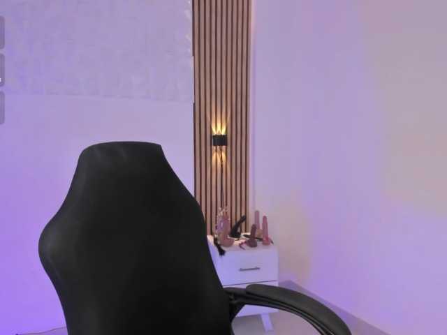 valeria-acost live cam on BongaCams