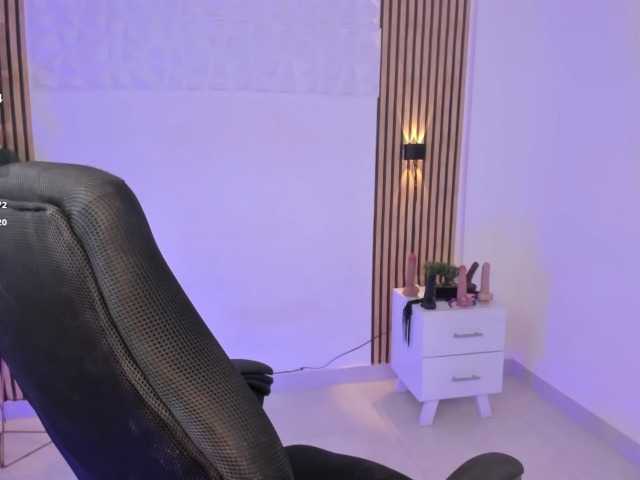 valeria-acost live cam on BongaCams