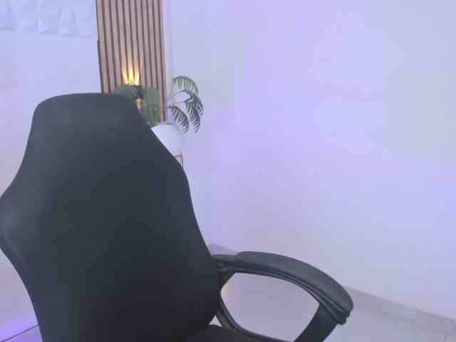 valeria-acost Live Webcam on BongaCams