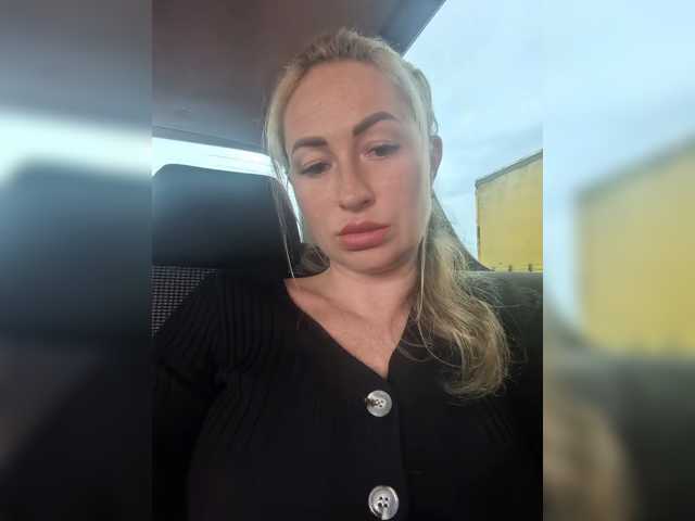 goddesssssss, live now on BongaCams