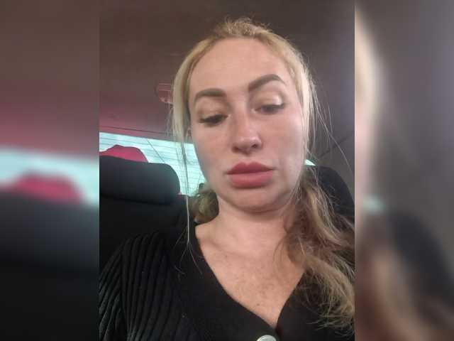 goddesssssss, live now on BongaCams