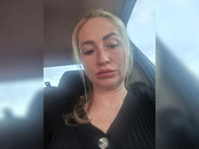 goddesssssss, live now on BongaCams