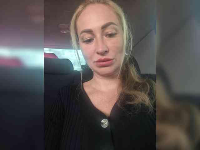 goddesssssss webcam