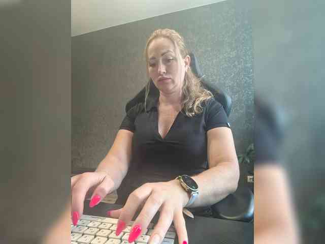 goddesssssss webcam