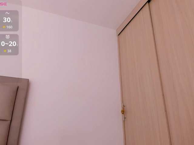 lakshmi-rai live cam on BongaCams