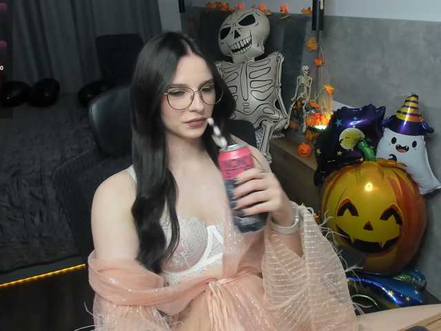 MCfly-1 live cam on BongaCams